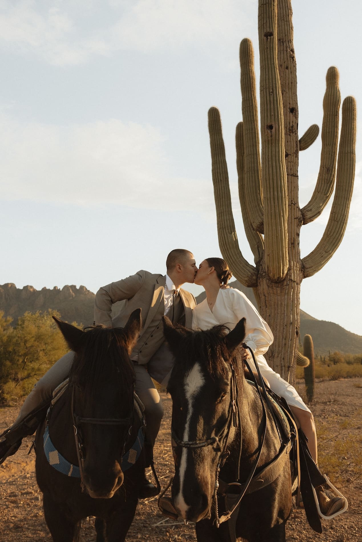 western-desert-elopement-with-horses-white-stallion-ranch-tucson-arizona