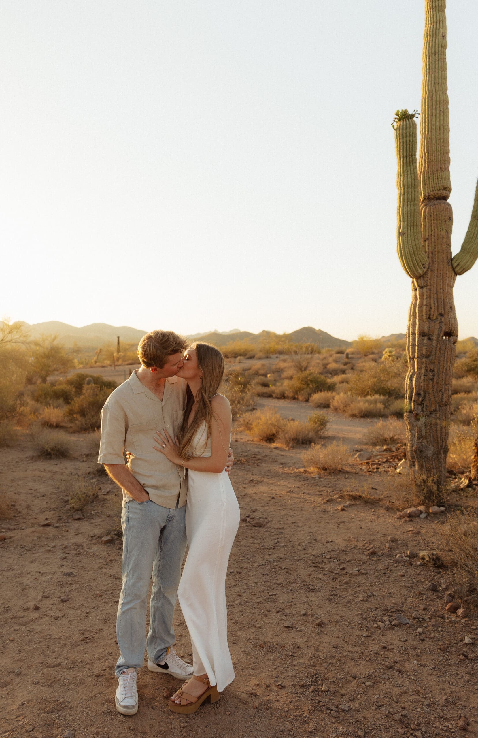 Photograph-of-newly-engaged-couple-at-superstition-mountains